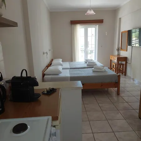Avra Hotel Keri