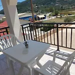 Avra Keri